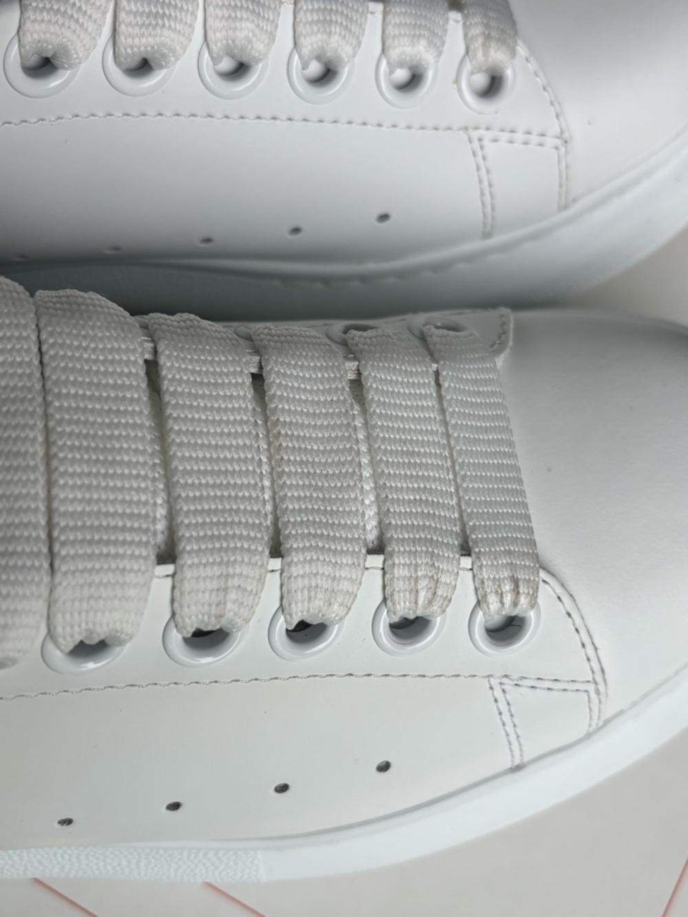 Alexander McQueen Oversized Sneaker ~ Size 37 ~ EUC - Picture 9 of 12